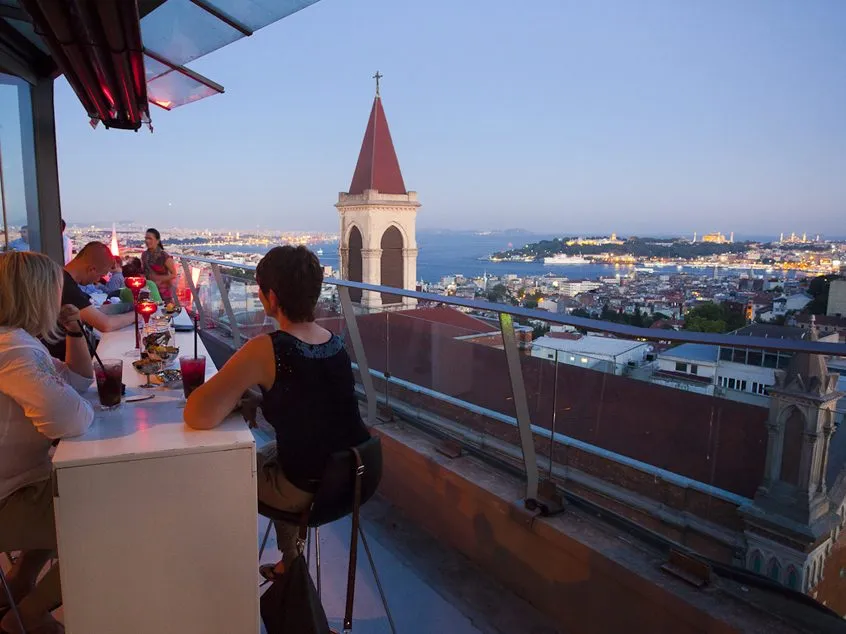 360 Istanbul restaurant and bar, ready for another wild night.