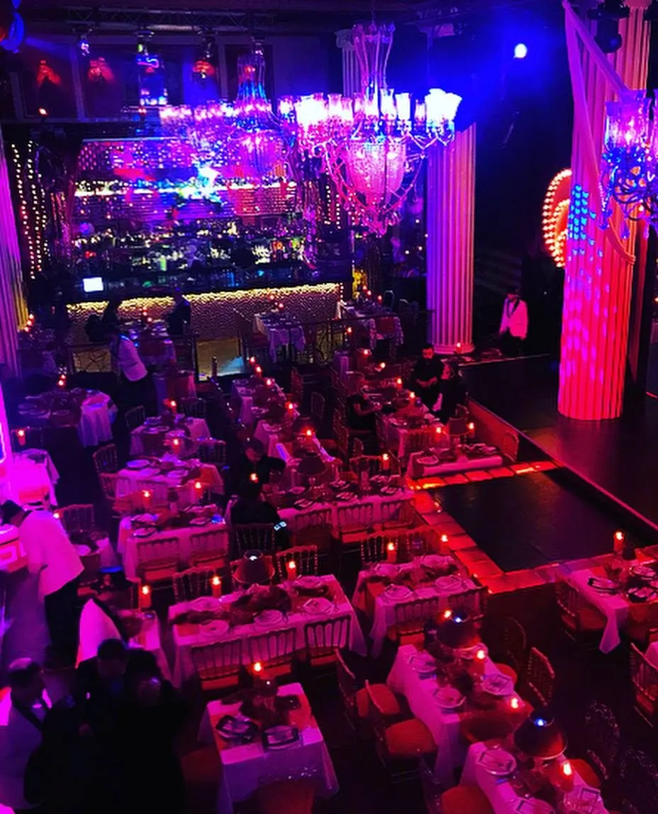 Cahide müzikhol dinner theater and cabaret in Istanbul