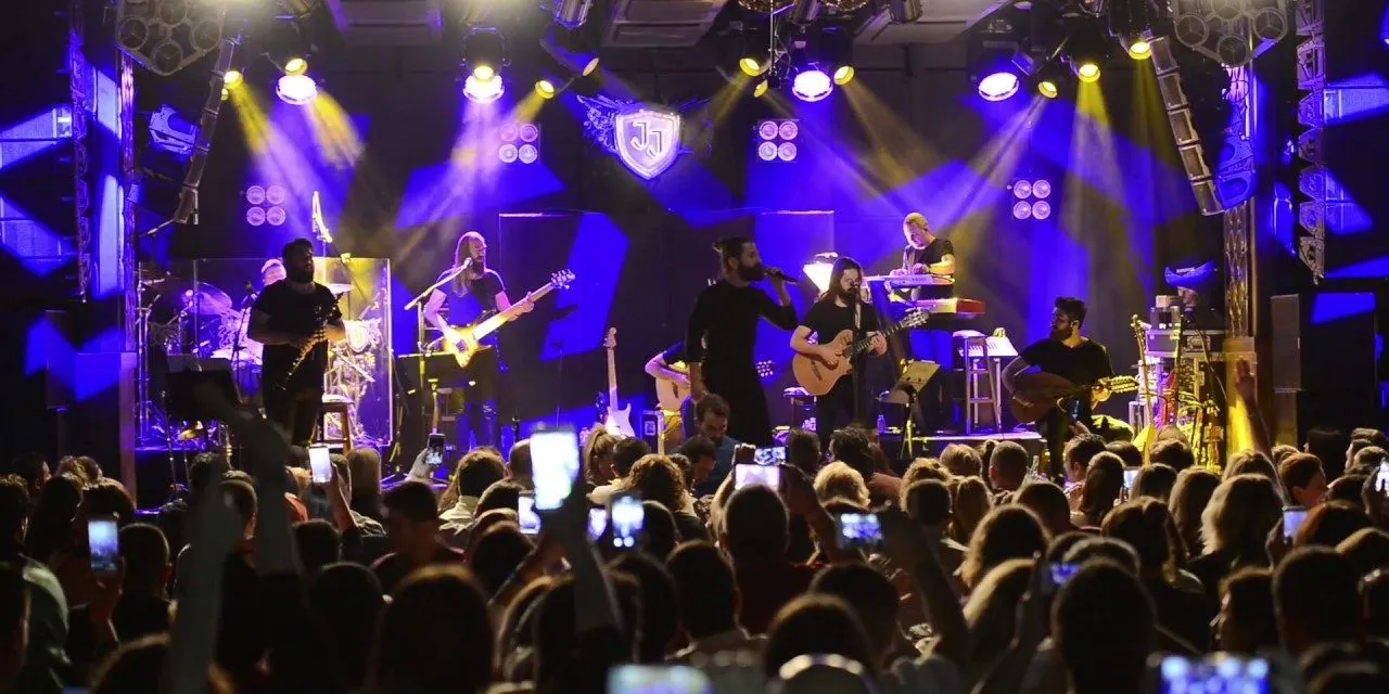 Concert at Jolly Joker - Balans in Istanbul, one of the top night clubs.