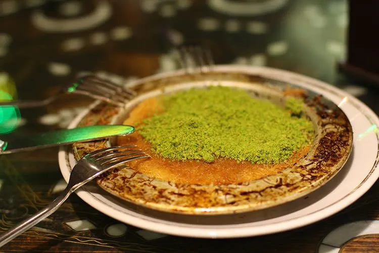 A picture of Künefe, a Turkish dessert.
