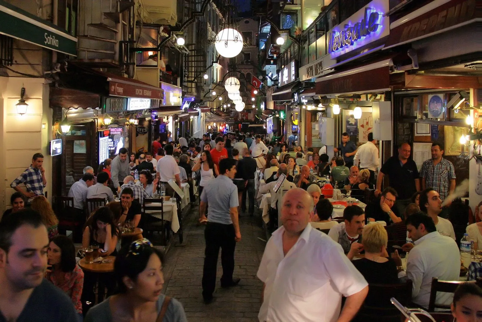 Picture of Nevizade in the Beyoğlu area.