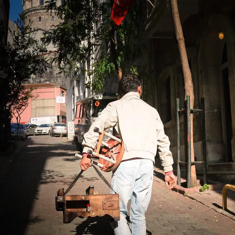 Picture of mobile shoe shine in Istanbul, Turkey.
