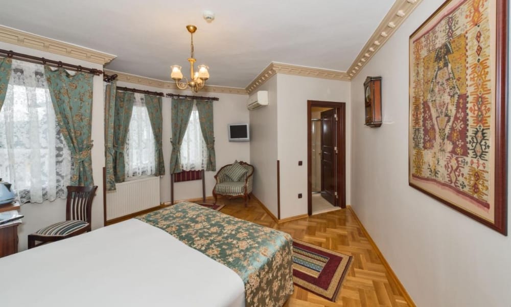 Osmanhan Hotel room in Istanbul, Turkey